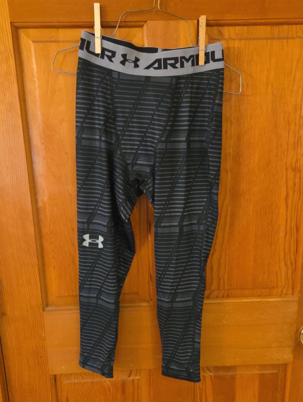 Under Armour HeatGear Youth Small Striped Compression Pants Size Small